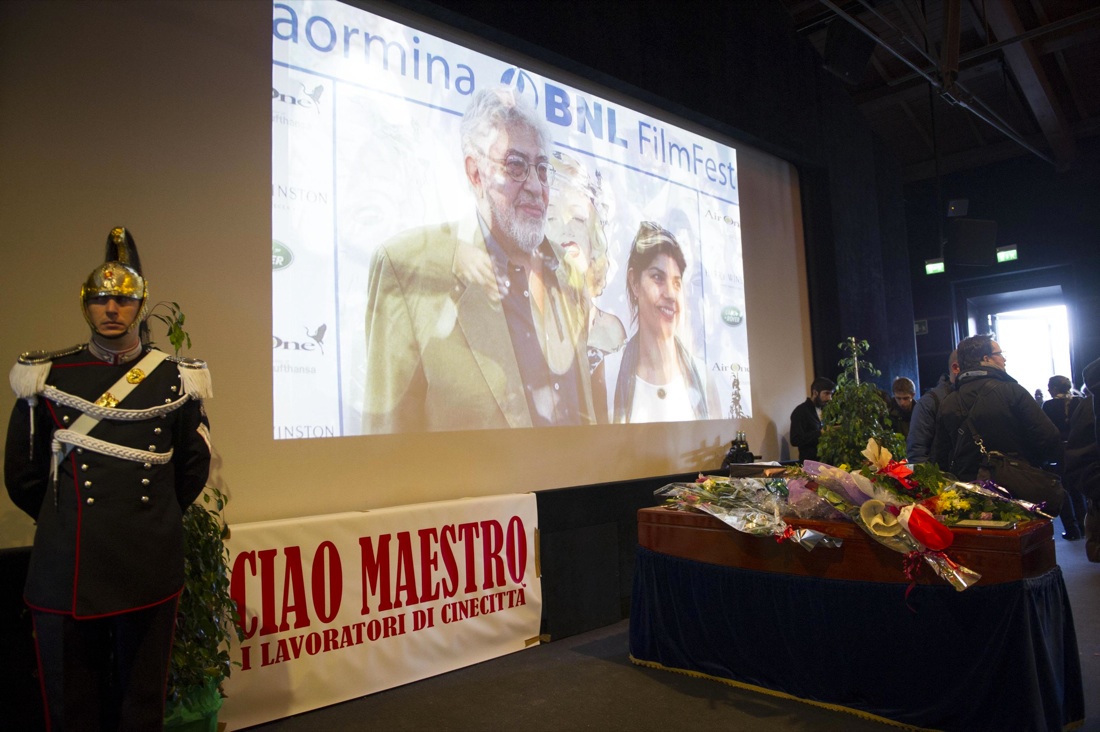 Ettore Scola, l’ultimo addio alla Casa del cinema di Roma – Foto Ettore Scola, l’ultimo addio alla Casa del cinema di Roma – Foto