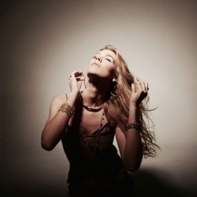 Tre grandi dischi da ascoltare nel weekend: Joss Stone, Savages e James Bay