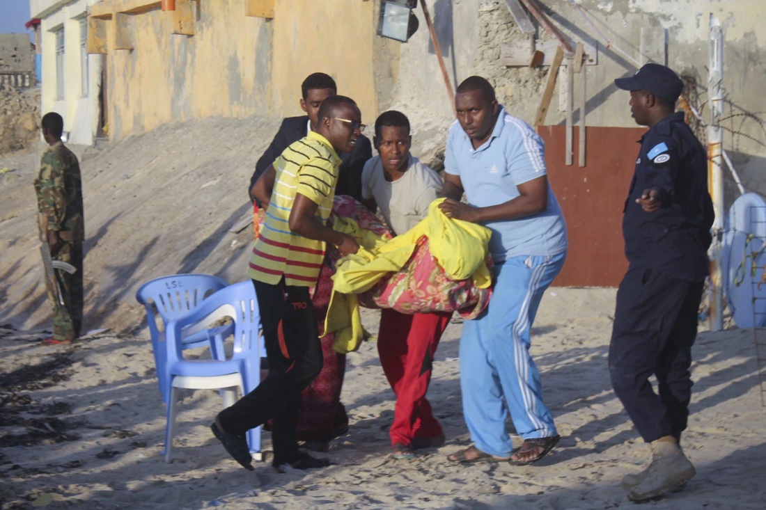 Somalia, strage jihadista a Mogadiscio – Foto