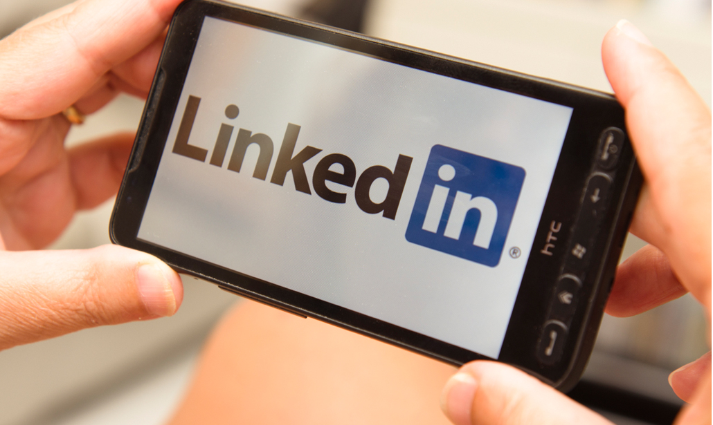 LinkedIn perché conviene aggiornare il curriculum… oggi