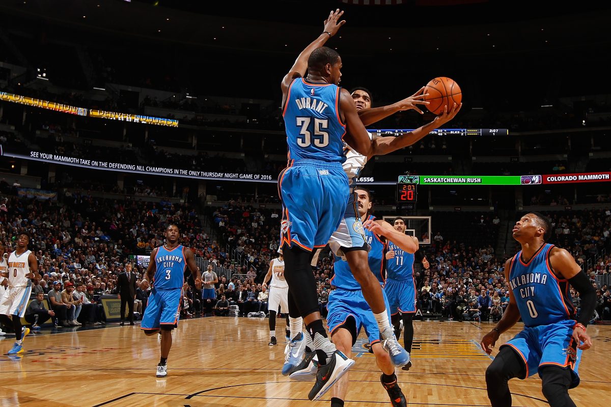 Galleria foto 'Nba: è di Steph Curry la maglia più venduta' - foto 11