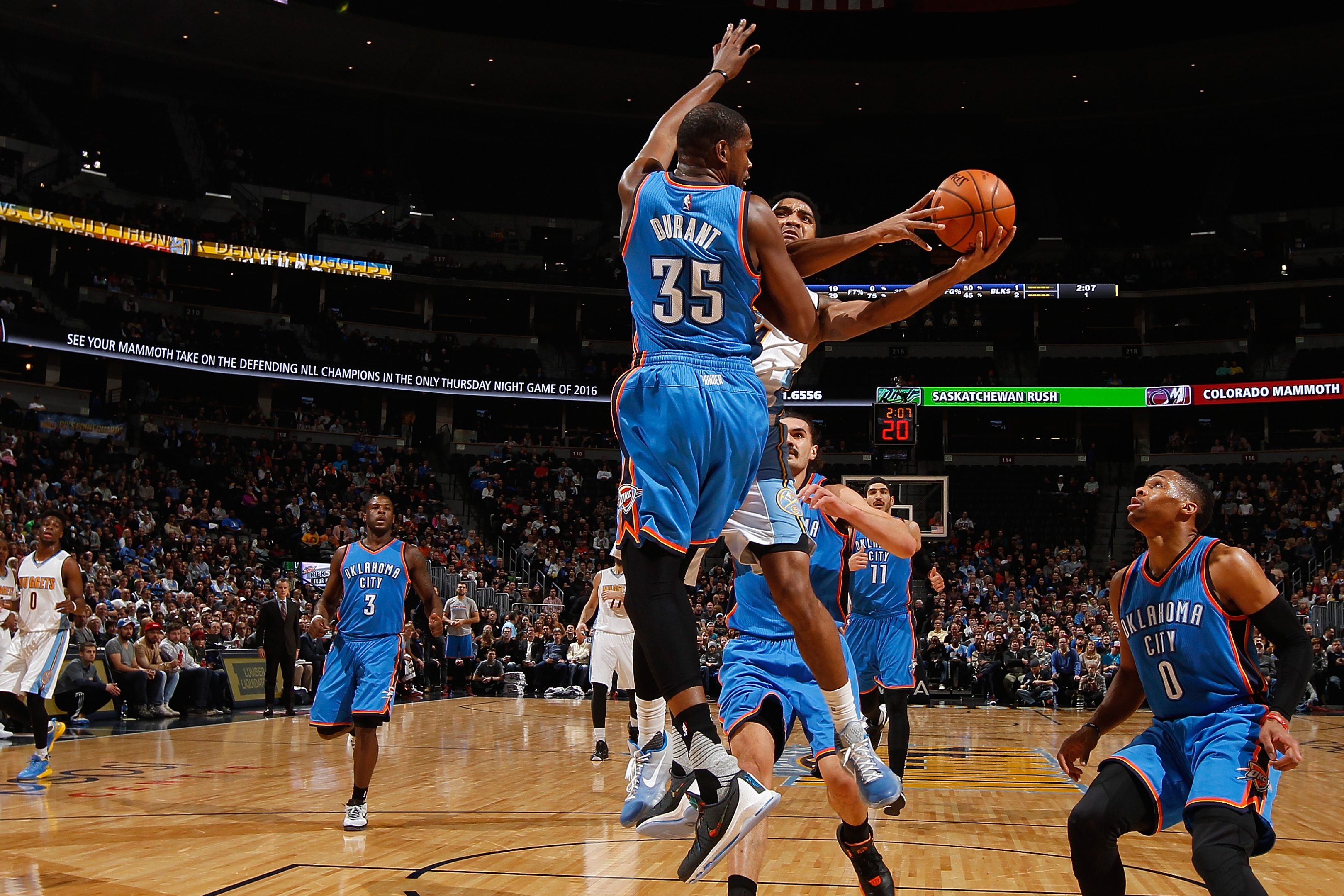 Nba: è di Steph Curry la maglia più venduta