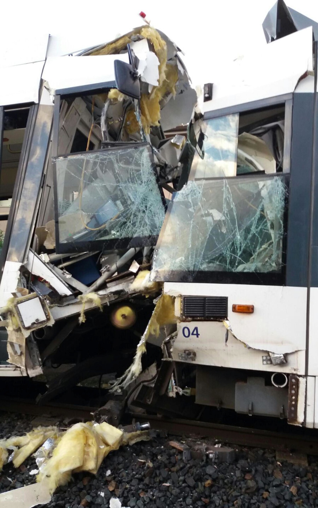 Scontro tra treni della metropolitana a Cagliari: le immagini dell’incidente Scontro tra treni della metropolitana a Cagliari: le immagini dell’incidente
