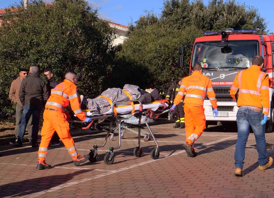 Scontro tra treni della metropolitana a Cagliari: le immagini dell’incidente Scontro tra treni della metropolitana a Cagliari: le immagini dell’incidente