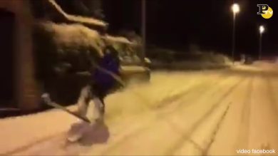 Neve in Sicilia, e si fa sci in strada