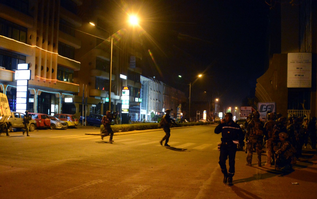 Burkina Faso, un bambino italiano vittima della strage – Foto Burkina Faso, un bambino italiano vittima della strage – Foto
