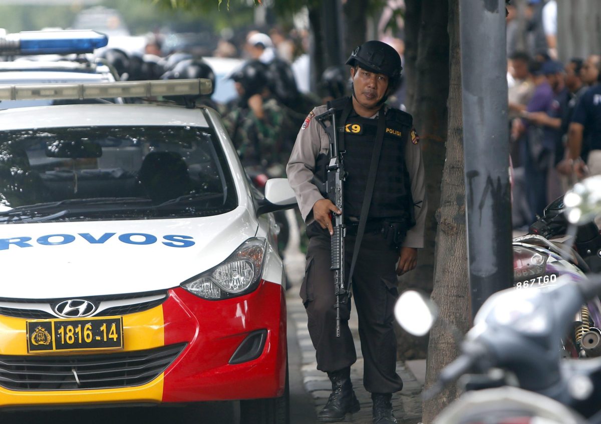 Galleria foto 'Indonesia, tre arresti per l’attentato a Giacarta – Foto e video' - foto 17