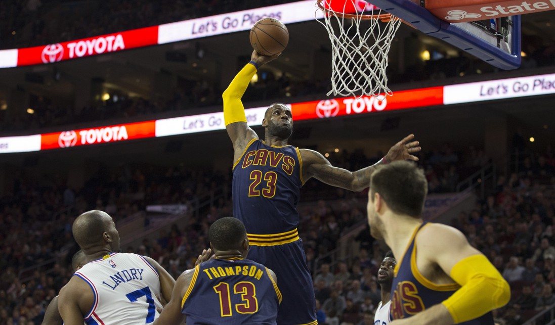 Nba: a Est furoreggia LeBron James, a Ovest appaiono i Clippers Nba: a Est furoreggia LeBron James, a Ovest appaiono i Clippers