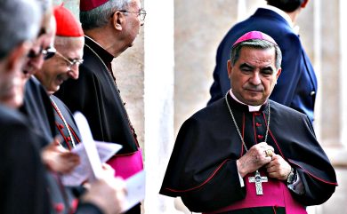 L’arcivescovo Angelo Becciu: “Il Vaticano non è un covo di ladri”