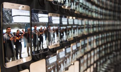 Sento il cellulare vibrare (anche se nessuno mi chiama)