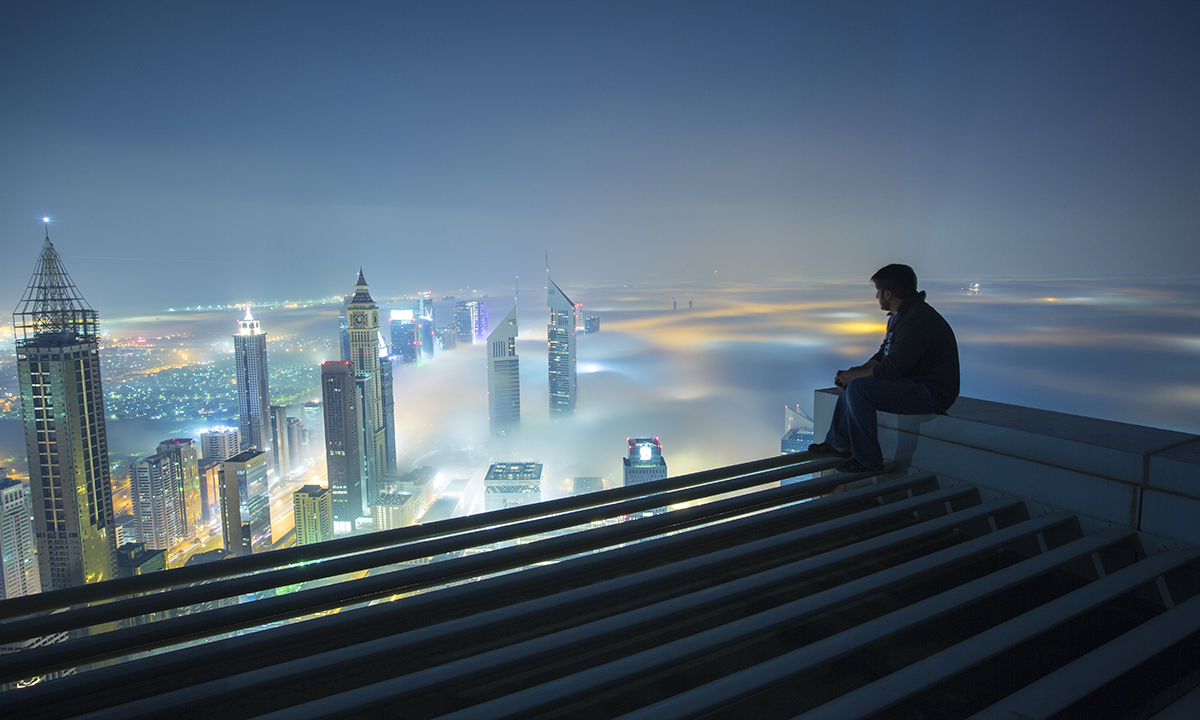 Dubai, grattacieli tra le nuvole