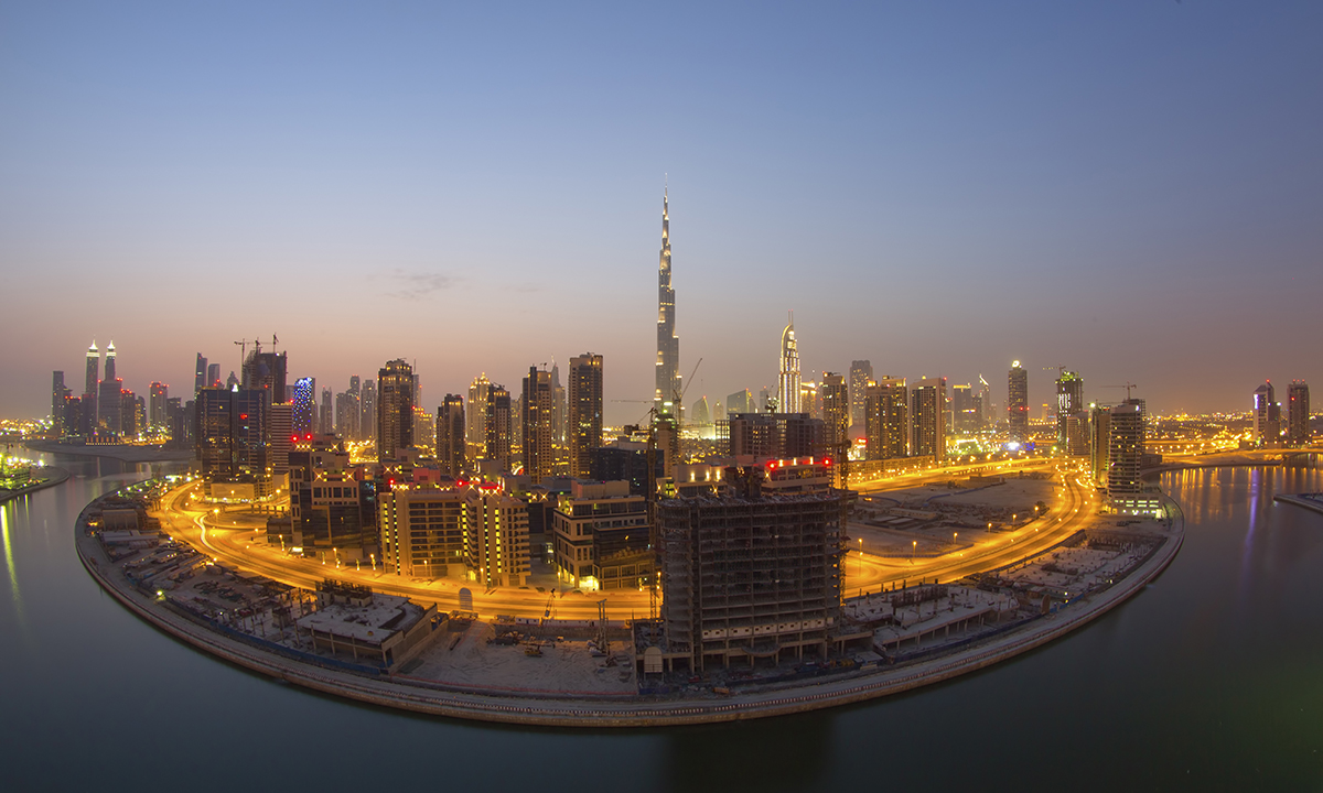 Dubai, grattacieli tra le nuvole