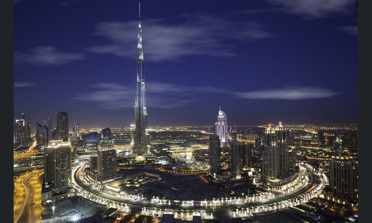 Dubai, grattacieli tra le nuvole