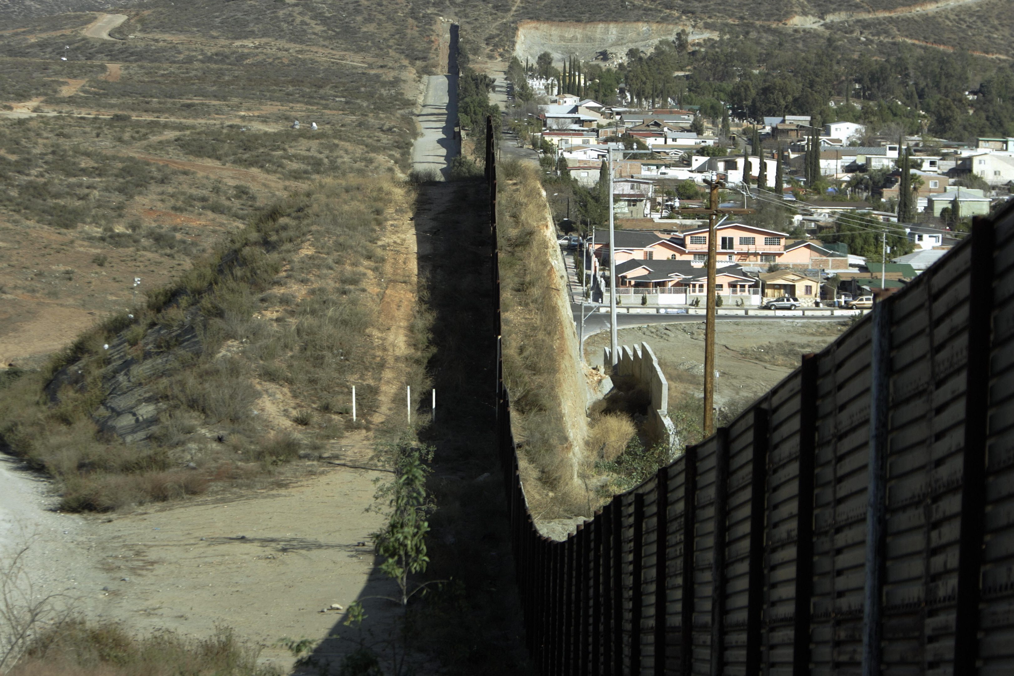 Trump e il muro con il Messico: quello che c’è da sapere