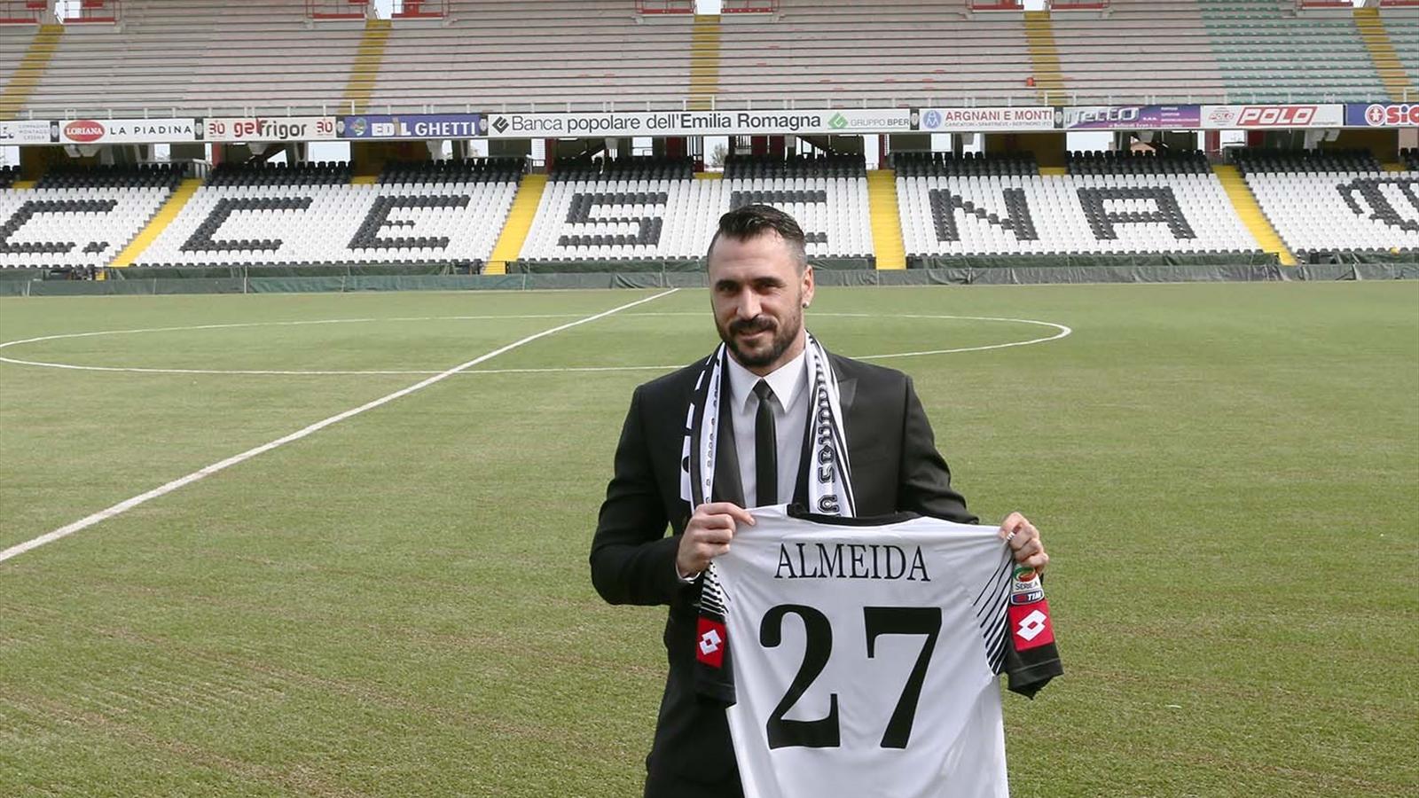 Il pallone d’oro dei bidoni va a Juan Manuel Iturbe Il pallone d’oro dei bidoni va a Juan Manuel Iturbe