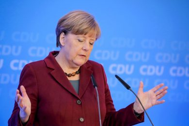 Dopo Colonia sale la tensione in Germania: Merkel sotto pressione