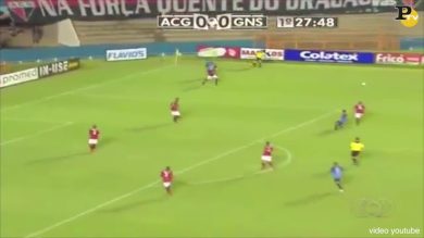 La “rovesciata” di Wendell Lira gol più bello del 2015
