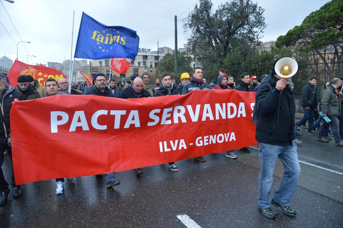 Ilva: lavoratori di Genova in corteo – FOTO Ilva: lavoratori di Genova in corteo – FOTO