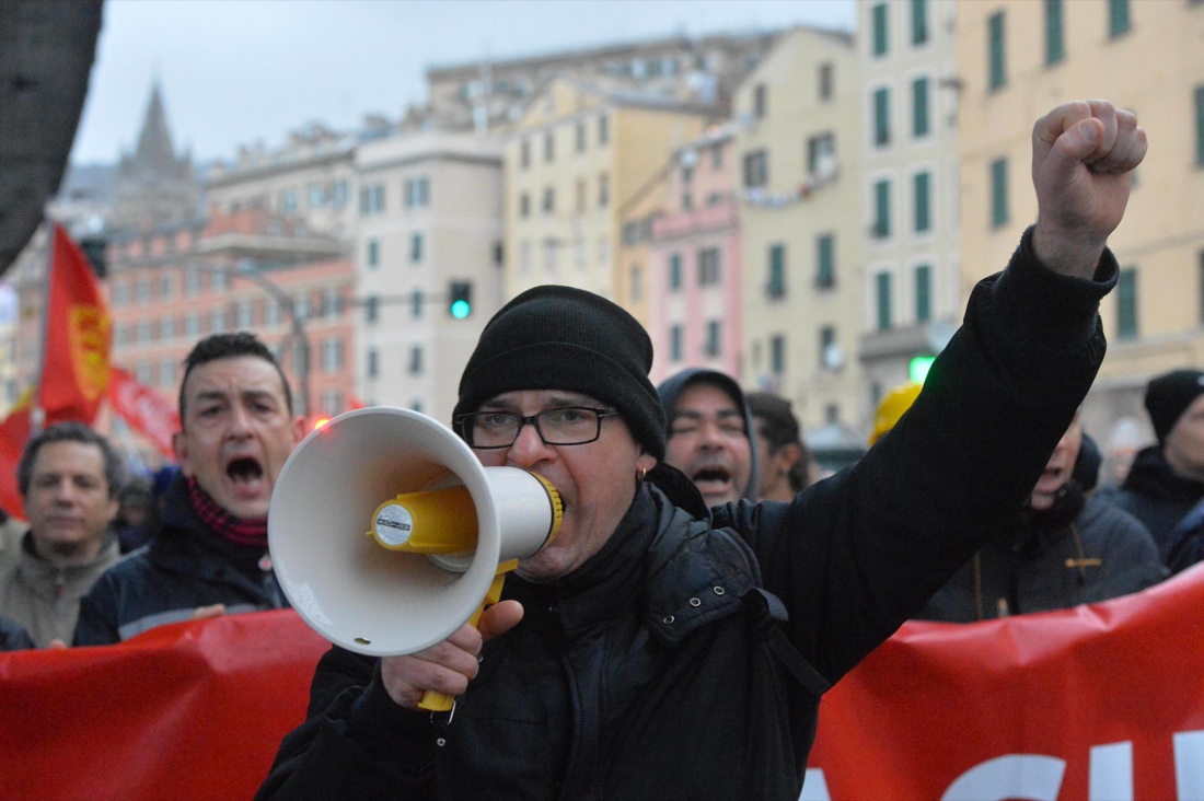 Ilva: lavoratori di Genova in corteo – FOTO Ilva: lavoratori di Genova in corteo – FOTO