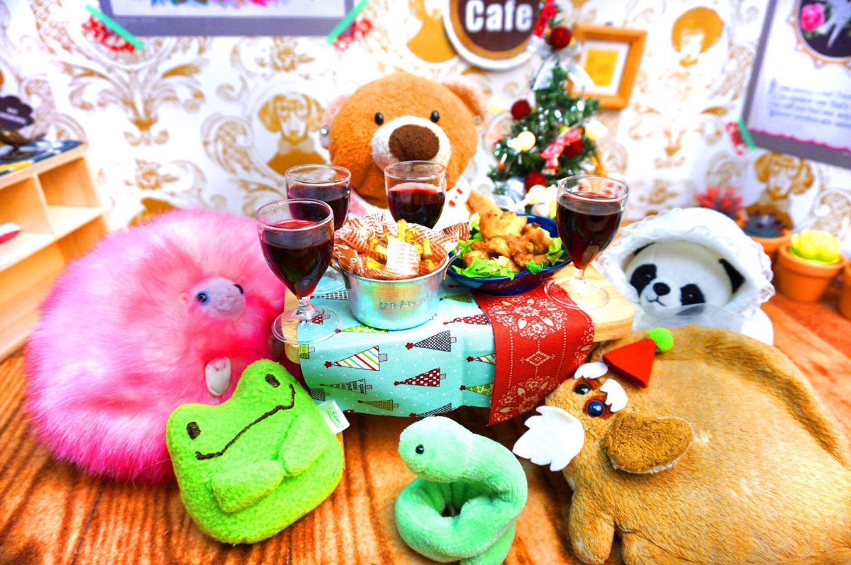 Galleria foto 'Il bar per soli peluche (vietato agli umani)' - foto 3