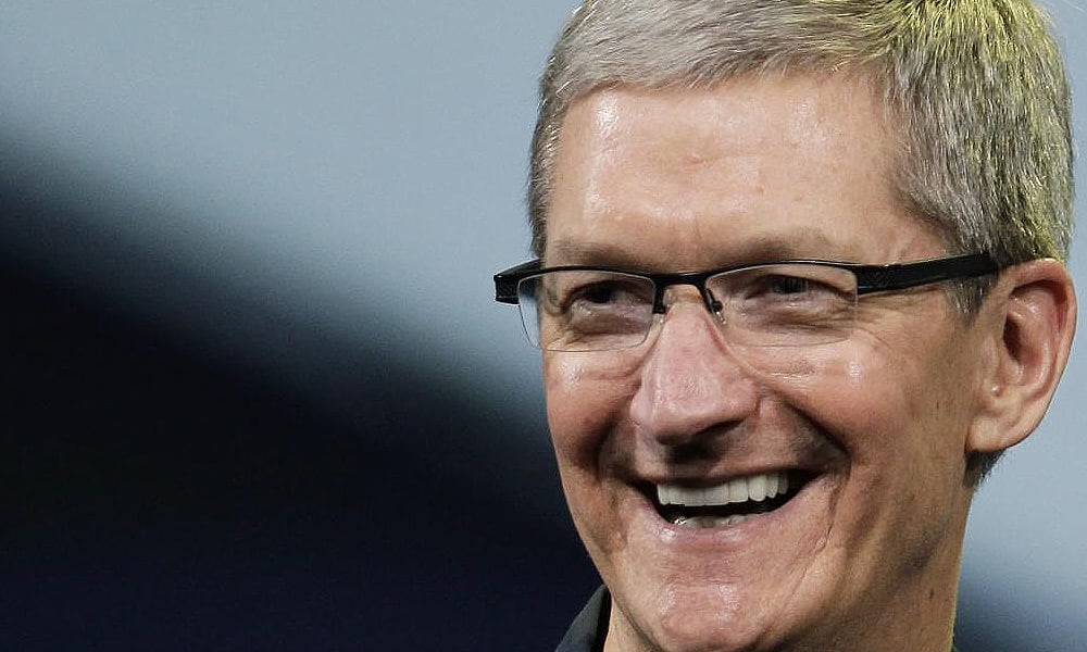 Perchè in Apple lo stipendio di Tim Cook non è il più alto Perchè in Apple lo stipendio di Tim Cook non è il più alto