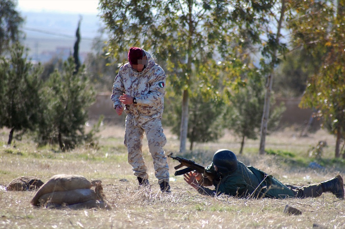 I militari italiani addestrano i peshmerga nel Kurdistan iracheno – Le Foto I militari italiani addestrano i peshmerga nel Kurdistan iracheno – Le Foto