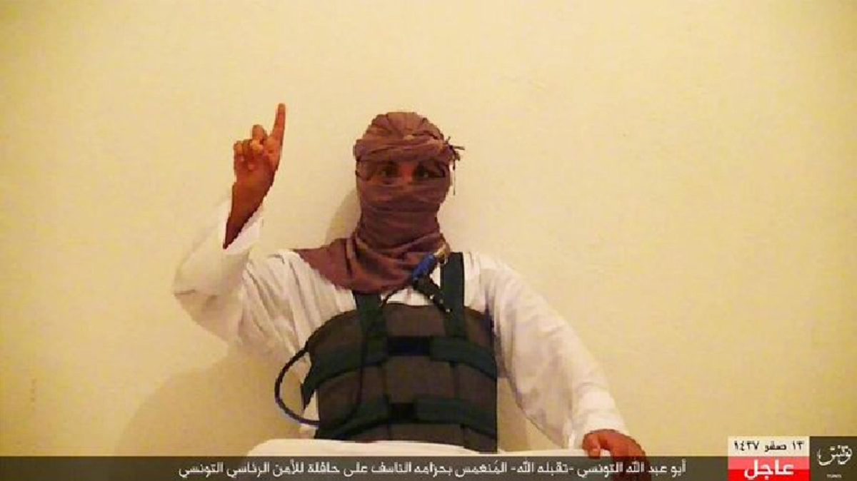 Galleria foto 'Isis, identificato il terrorista del nuovo video choc' - foto 16