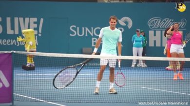 Federer e la racchetta “gigante”