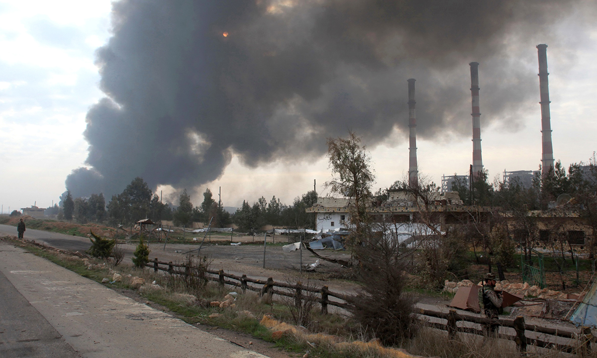 Tregua in Siria violata da raid russi, dice la Francia