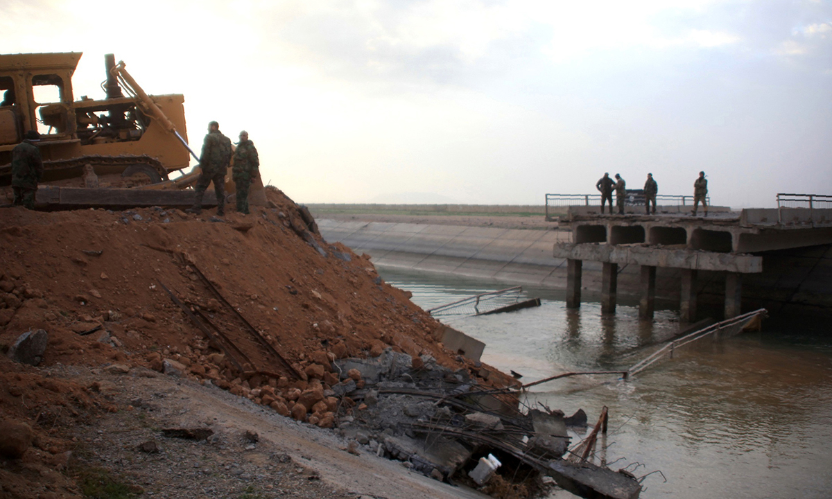 Tregua in Siria violata da raid russi, dice la Francia