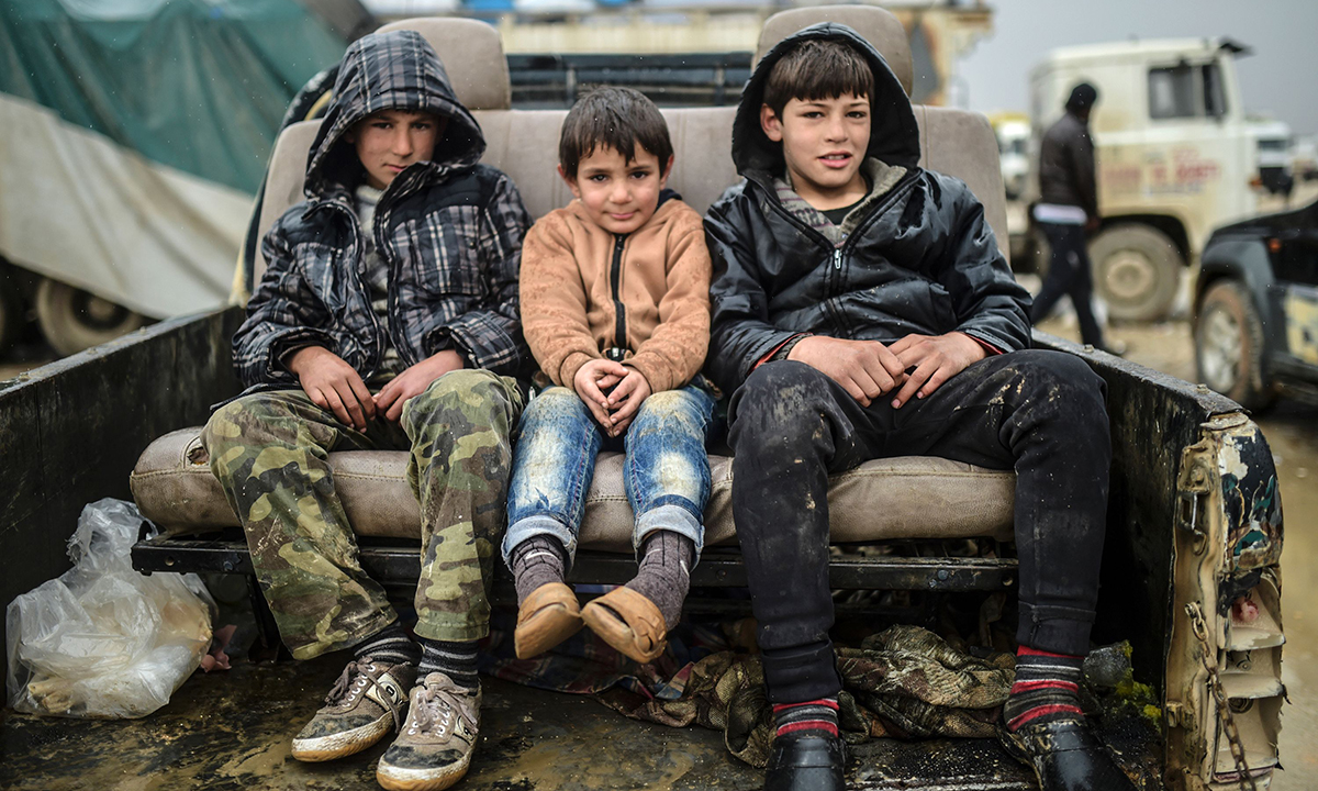 Tregua in Siria violata da raid russi, dice la Francia