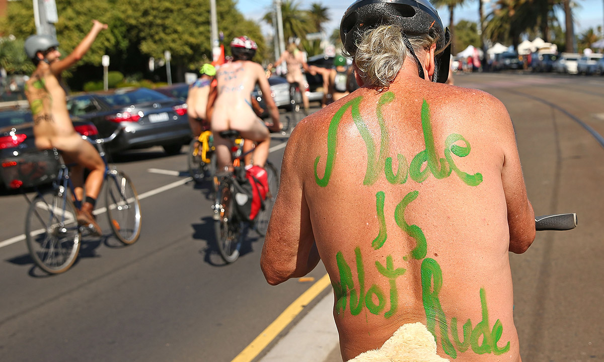 Nudi in bicicletta, la World Naked Bike Ride in Australia