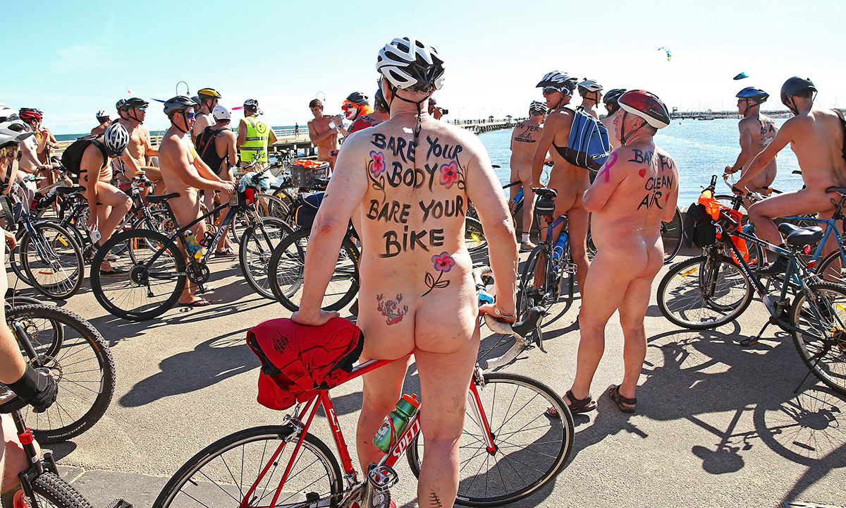 Nudi in bicicletta, la World Naked Bike Ride in Australia