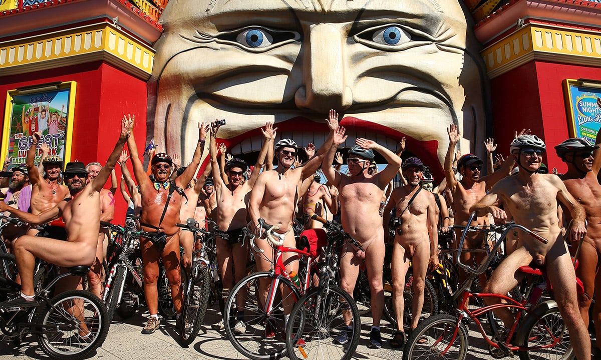 Nudi in bicicletta, la World Naked Bike Ride in Australia