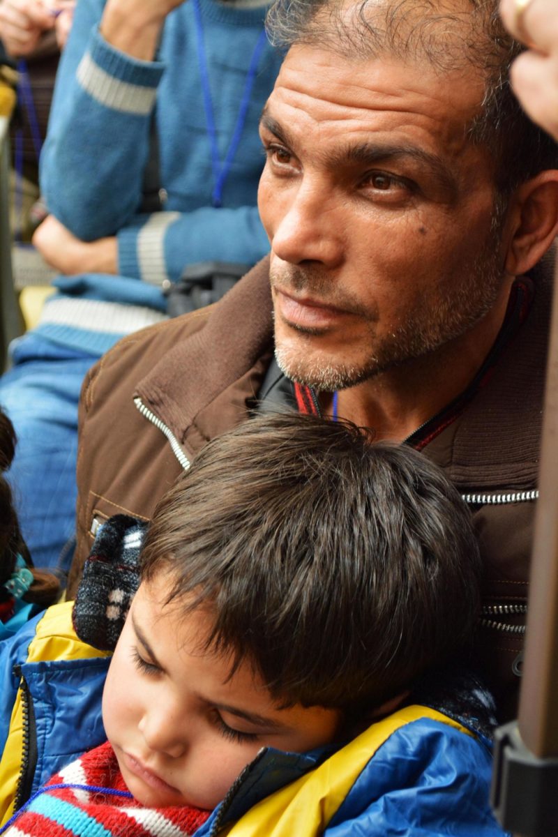 Migranti, sfondata la barriera al confine tra Grecia e Macedonia – Foto Migranti, sfondata la barriera al confine tra Grecia e Macedonia – Foto