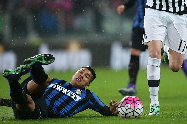 Juventus-Inter 2-0: Allegri prova la fuga, flop Mancini