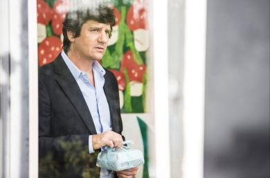 Tiramisù, Fabio De Luigi seduce col dessert – La recensione