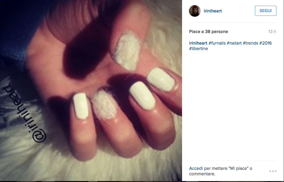 Unghie pelose, ultima follia della nail art Unghie pelose, ultima follia della nail art