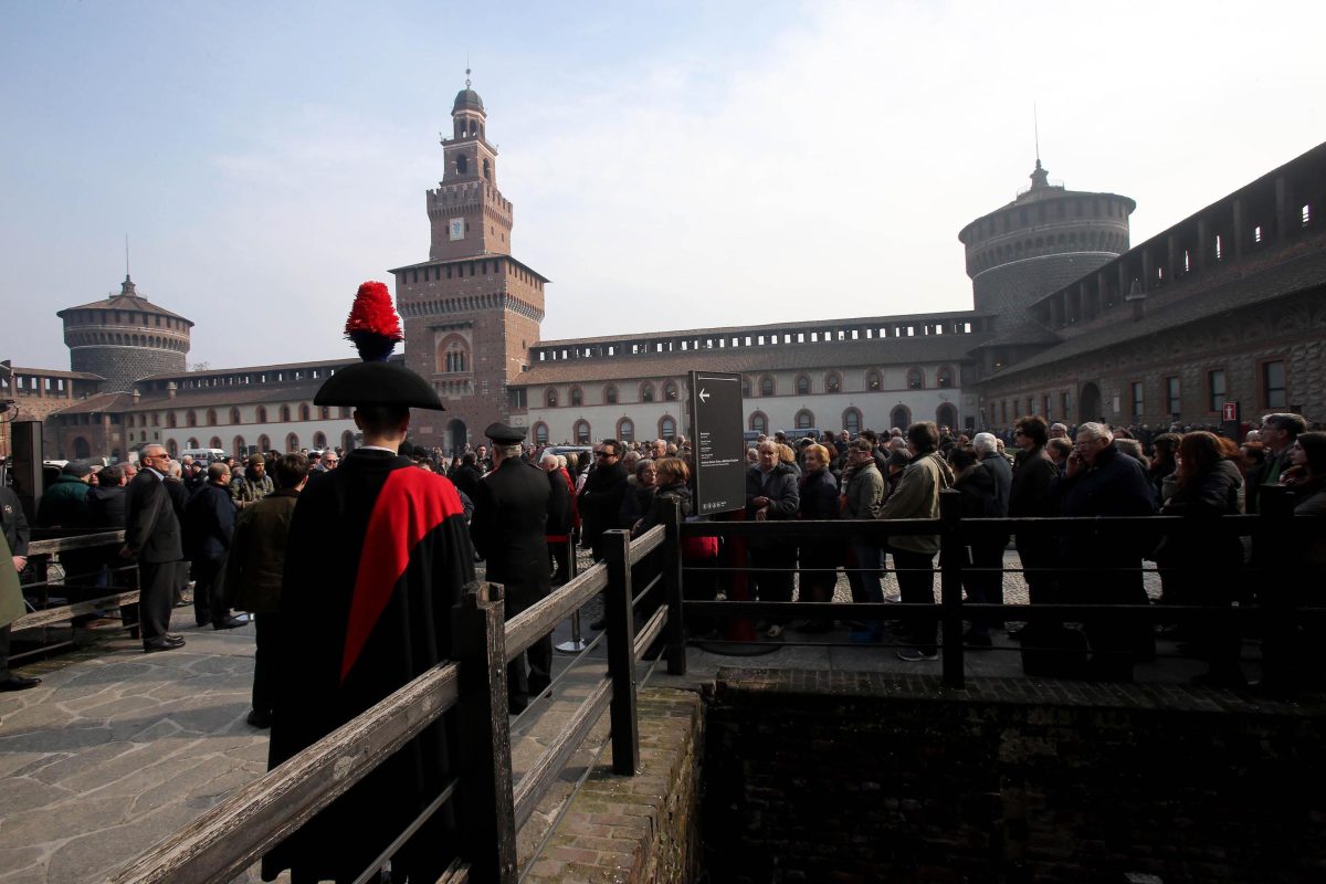 Galleria foto 'Milano, l’ultimo saluto a Umberto Eco' - foto 10