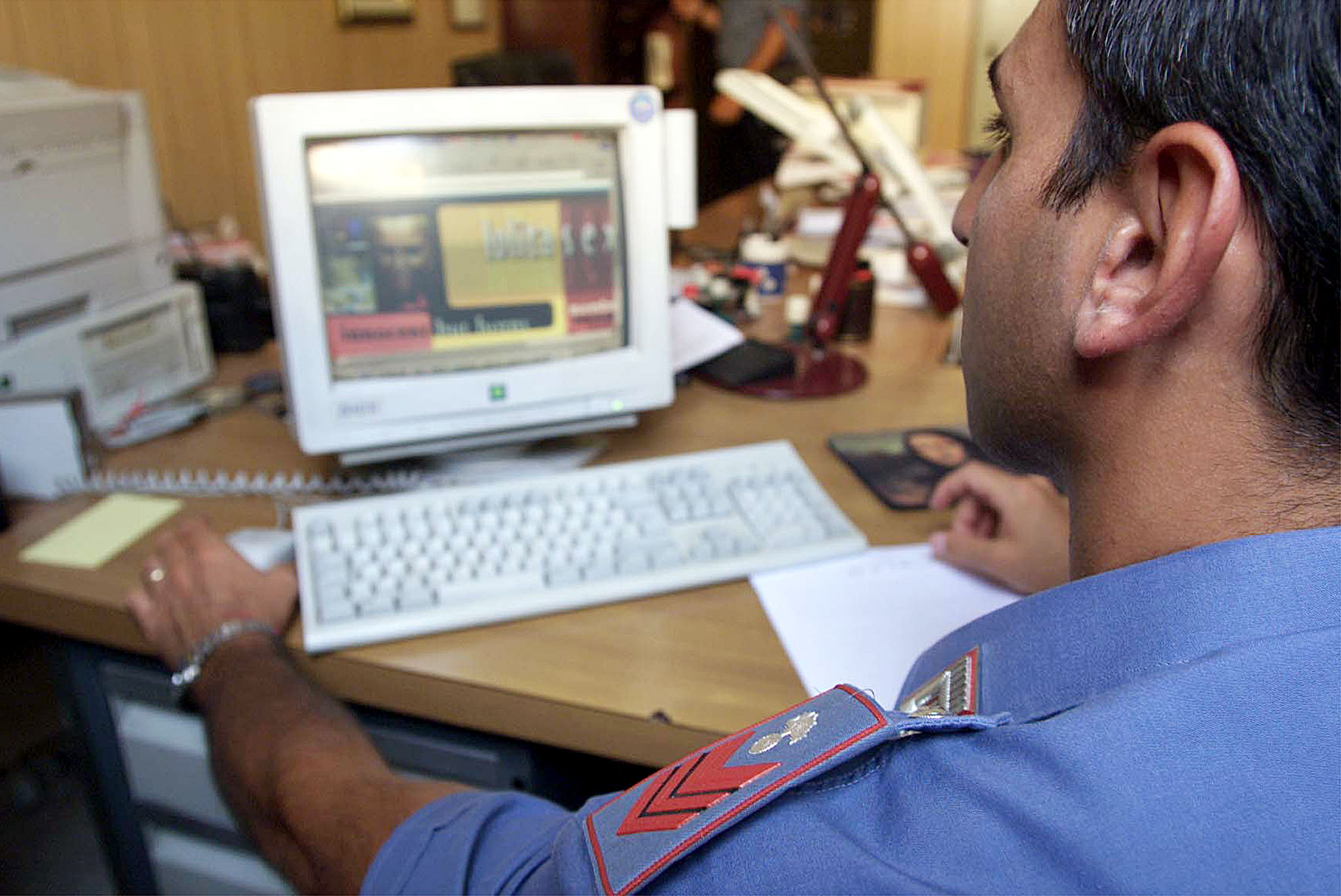 La Rete si spacca sull’allarme della Polizia Postale per le foto su Facebook La Rete si spacca sull’allarme della Polizia Postale per le foto su Facebook