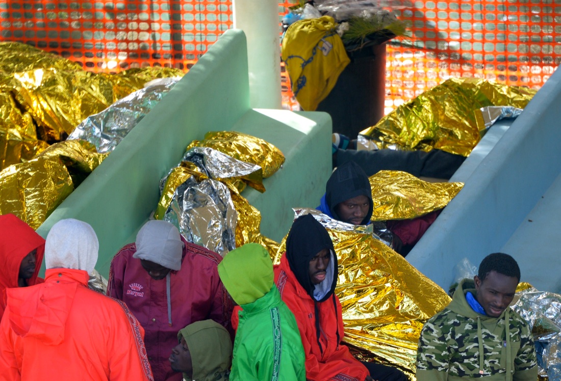 Migranti, il medico di Lampedusa: “Il mio popolo merita il Nobel per la Pace”
