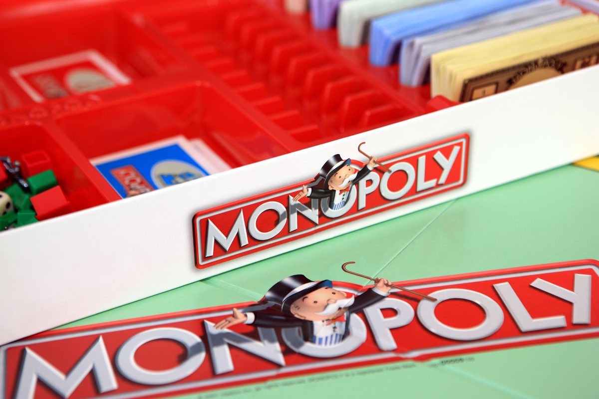 Galleria foto 'Monopoly, via le banconote: ora si usa la carta di credito' - foto 9