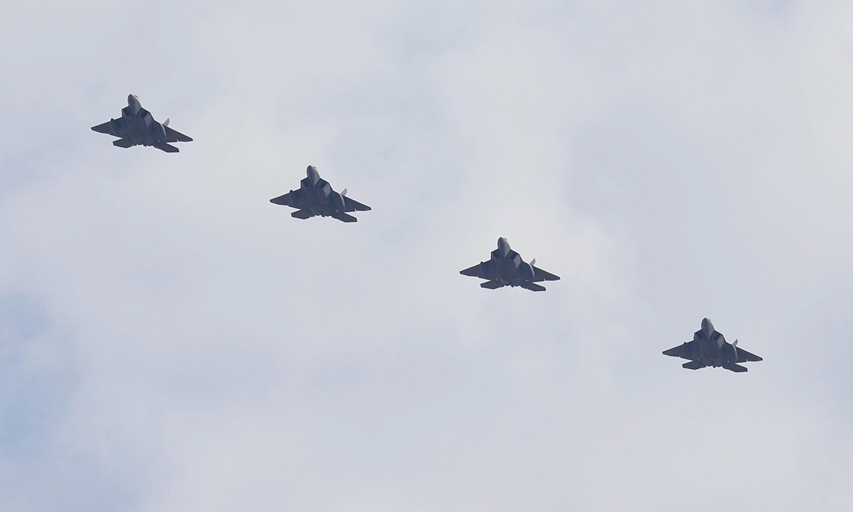 Aerei da guerra USA per spaventare la Corea del Nord – Foto Aerei da guerra USA per spaventare la Corea del Nord – Foto