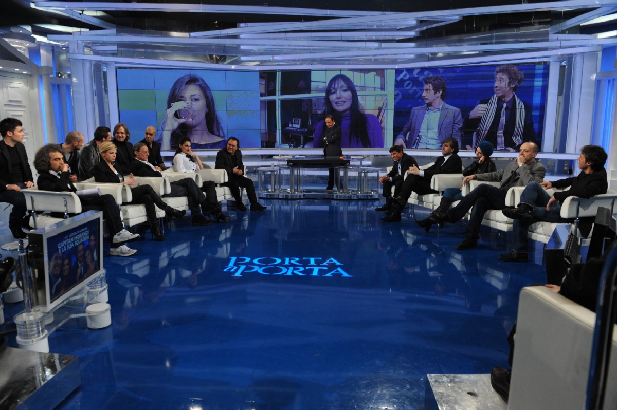 Porta a Porta: uno speciale per i vent’anni del talk show di Vespa Porta a Porta: uno speciale per i vent’anni del talk show di Vespa