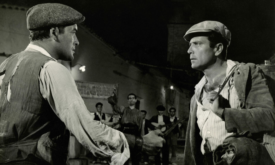 Raf Vallone, 100 anni fa nasceva l’attore calciatore – Foto Raf Vallone, 100 anni fa nasceva l’attore calciatore – Foto