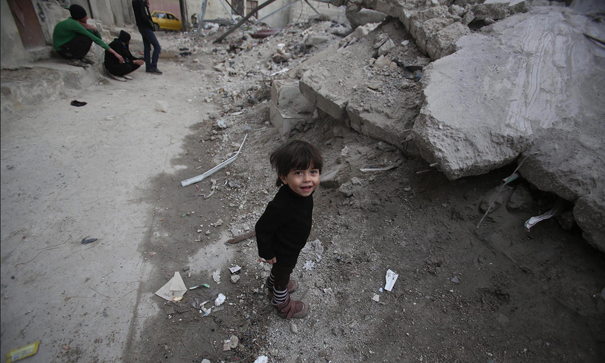 Siria, vita quotidiana tra le macerie – Foto