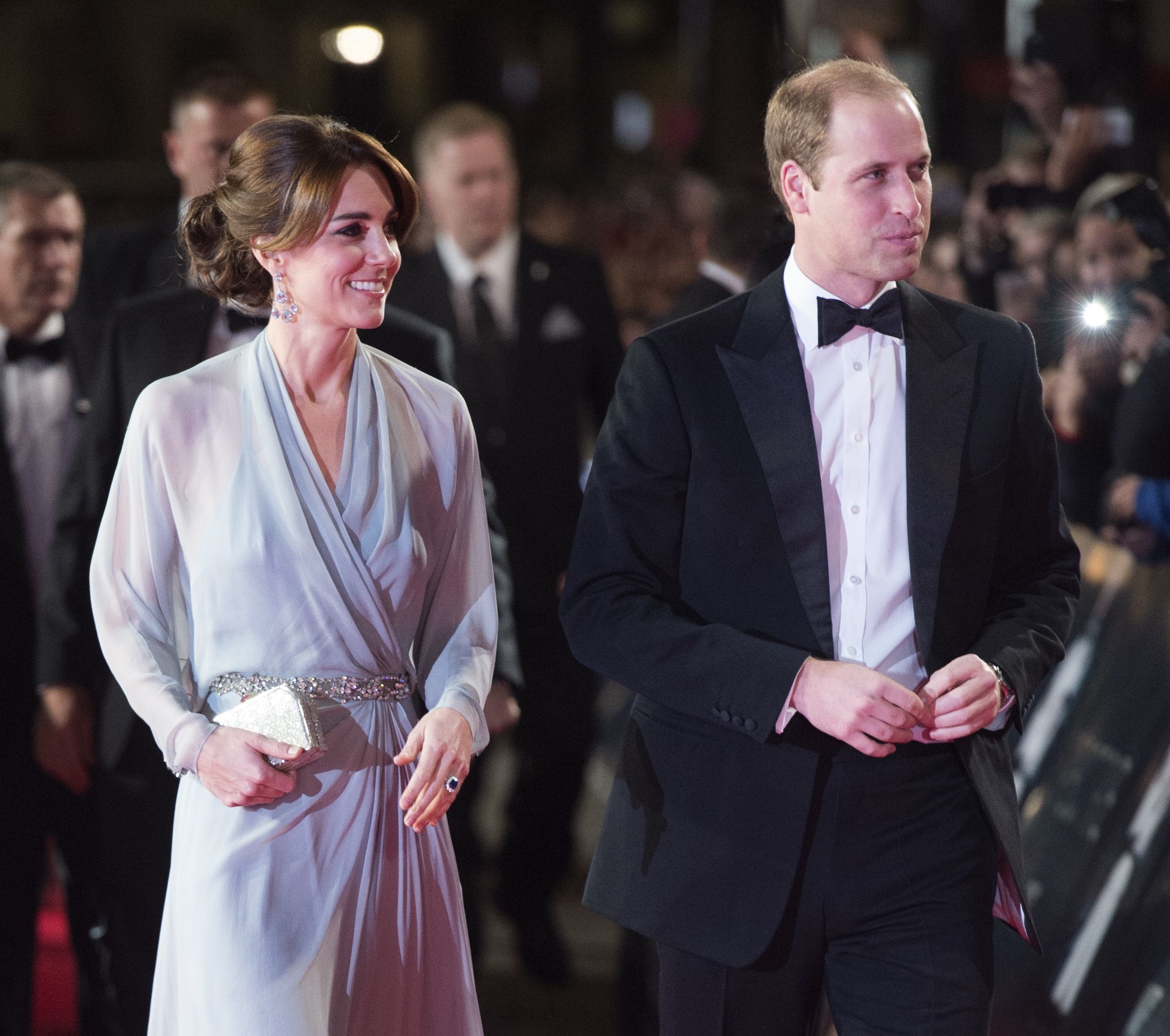 Kate Middleton spende 4.000 euro per volare in elicottero Kate Middleton spende 4.000 euro per volare in elicottero