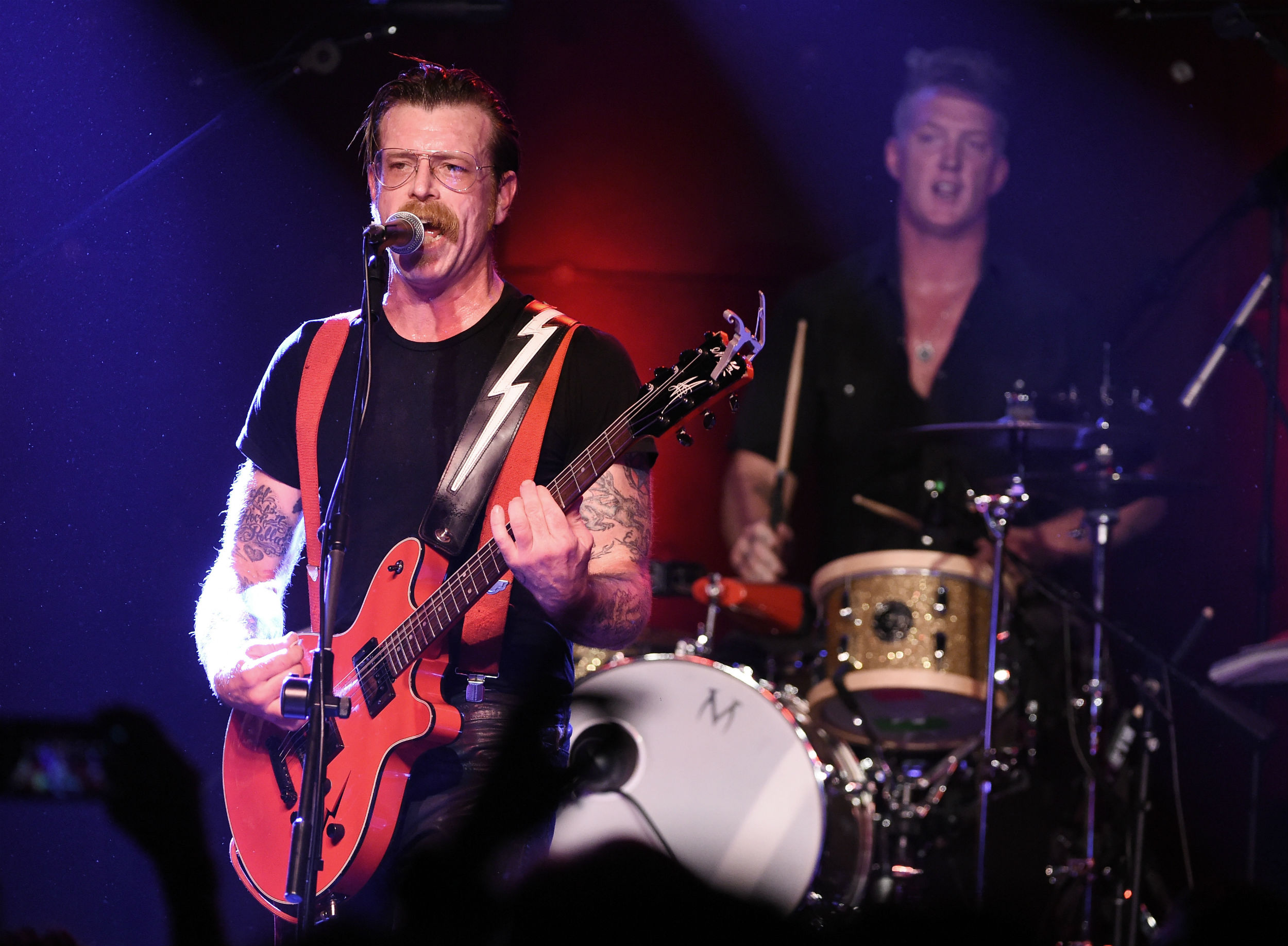 Eagles of Death Metal: il ritorno a Parigi dopo il Bataclan