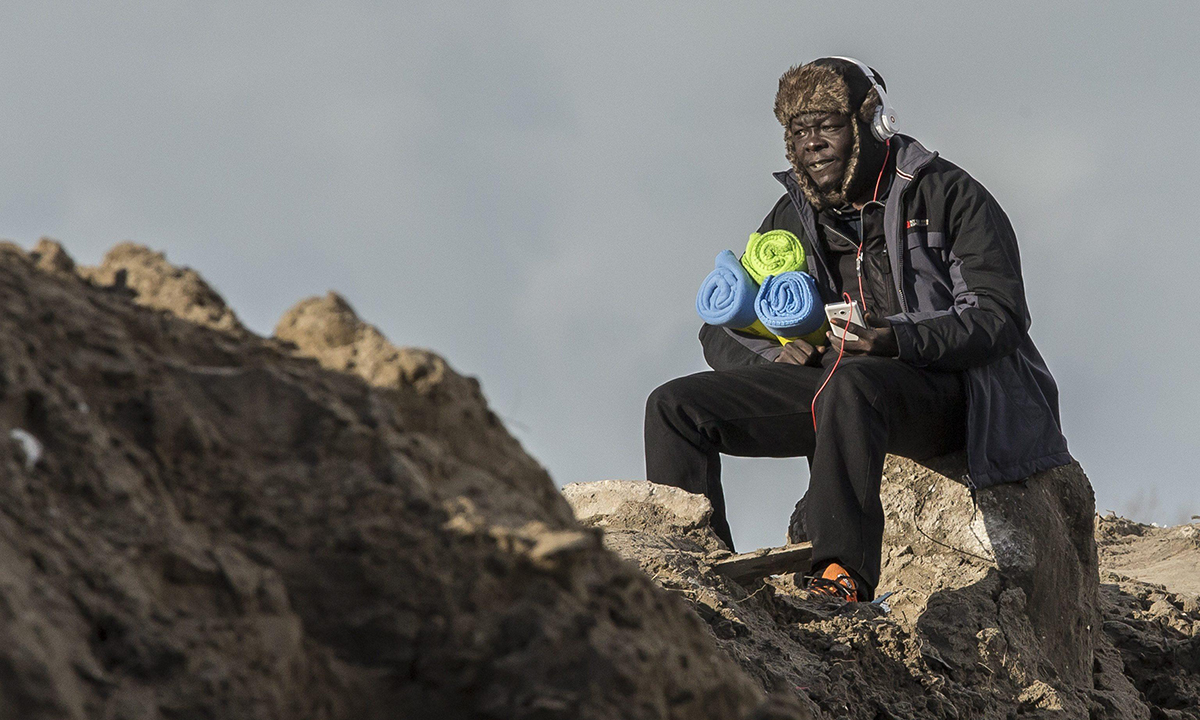 Calais, vita nella “Giungla” dei migranti – Foto Calais, vita nella “Giungla” dei migranti – Foto