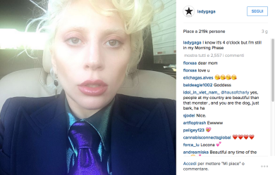 Lady Gaga si fa tatuare il volto di David Bowie